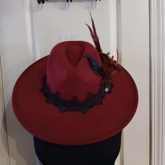Vintage burgundy felt fedora hat black lace trim, feathers, & rhinestone detail main image 5